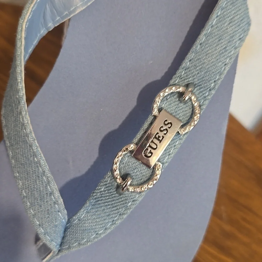 Guess |Light Blue Platform Flip Flops Silver Charm Preppy Denim Strap Sz.6